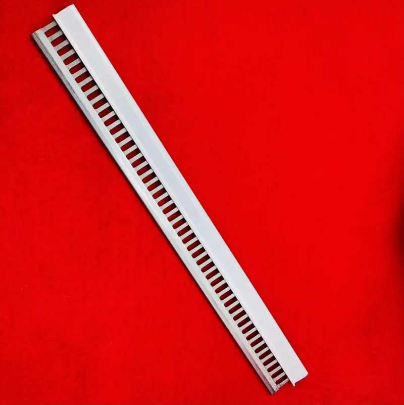 Deckerkamm 6,5 mm – 48 Maschen mit Kappe