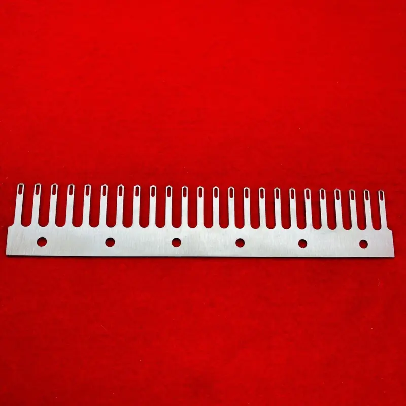 Deckerkamm 9,0 mm – 24 Maschen mit Kappe