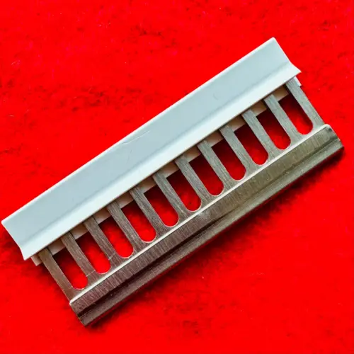 Deckerkamm 7,0 mm – 12 Maschen mit Kappe
