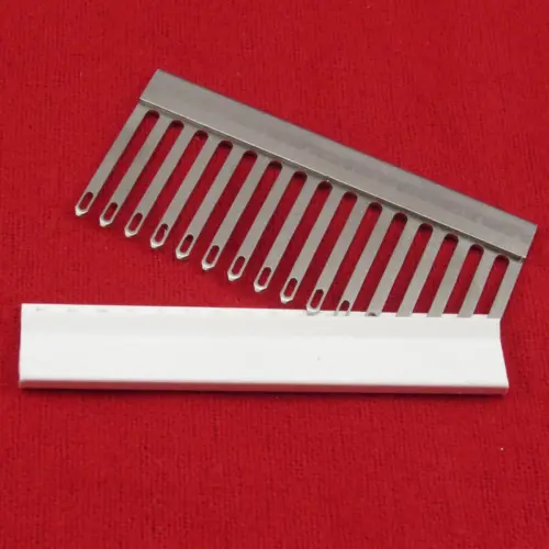 Deckerkamm 4,5 mm – 16 Maschen mit Kappe