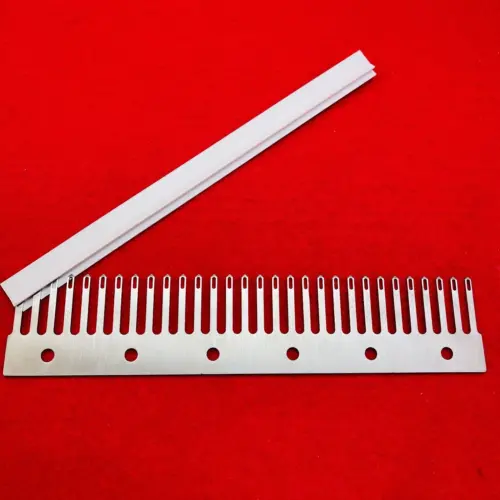 s-l1600-226.webp Deckerkamm 6,5 mm – 30 Maschen mit Kappe