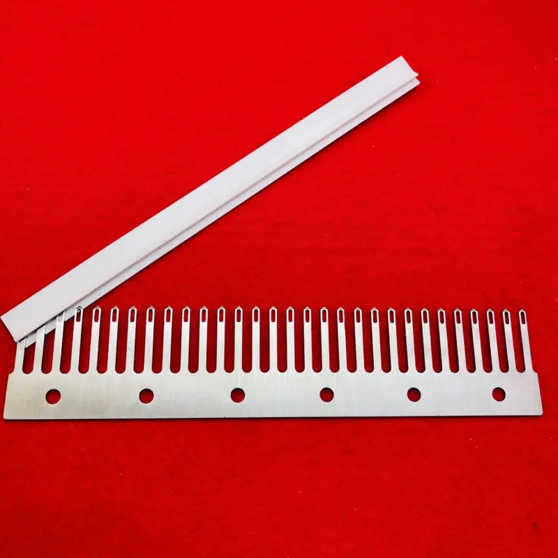 Deckerkamm 6,5 mm – 30 Maschen mit Kappe