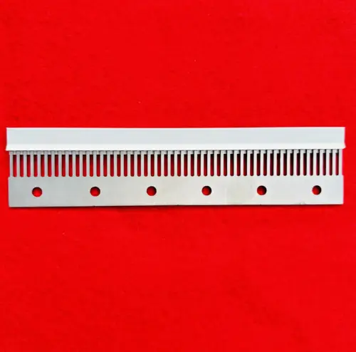 s-l1600-228.webp Deckerkamm 3,6 mm – 50 Maschen mit Kappe