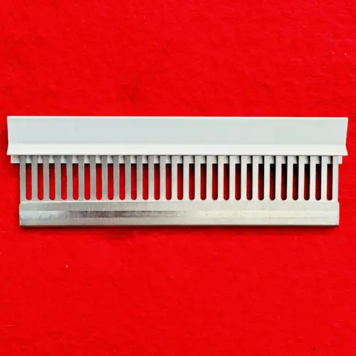s-l1600-75.webp Deckerkamm 3,6 mm – 28 Maschen mit Kappe