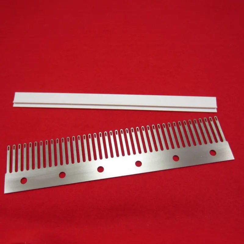 Deckerkamm 4,5 mm – 40 Maschen mit Kappe