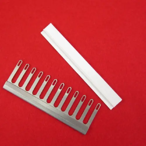 Deckerkamm 8,0 mm – 12 Maschen mit Kappe
